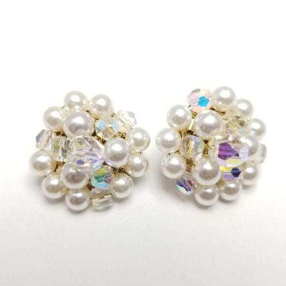 Vintage Sparkly White Beaded Cluster Earrings, Faux Pearl AB Beads, Japan, Retro - Picture 1 of 7